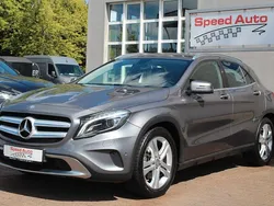 Grau Gebraucht 2014 Mercedes GLA250 Urban SUV | 17.990 € (Fairer Preis)