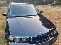 Schwarz Gebraucht 2003 BMW 316 Compact Kleinwagen | 2.600 € (Fairer Preis)