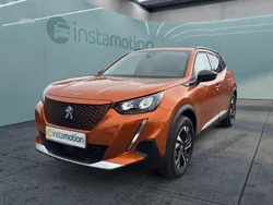 Orange Gebraucht 2022 Peugeot e-2008 SUV | 18.499 € (Guter Preis)
