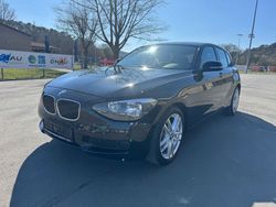 Schwarz Gebraucht 2011 BMW 116 Comfort Edition Kleinwagen | 5.900 € (Fairer Preis)