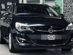 Grün Gebraucht 2014 Opel Astra Exklusiv Kombi | 3.999 € (Guter Preis)