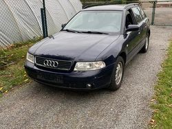Blau Gebraucht 2001 Audi A4 Kombi | 1.700 € (Guter Preis)