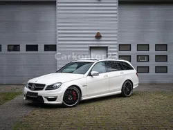 Weiß Gebraucht 2012 Mercedes C63 AMG AMG Limousine | 57.900 €