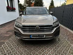 Gold Gebraucht 2019 VW Touareg Elegance SUV | 47.900 € (Fairer Preis)