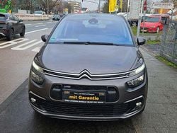 Grau Gebraucht 2017 Citroën Grand C4 Picasso PureTech Van / Kleinbus | 10.450 € (Fairer Preis)