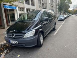 Schwarz Gebraucht 2012 Mercedes Vito Van / Kleinbus | 10.990 € (Teuer)