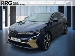 Blau Gebraucht 2023 Renault Mégane Iconic Limousine | 32.990 € (Fairer Preis)