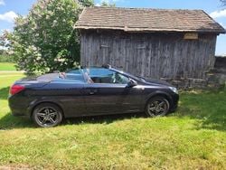 Schwarz Gebraucht 2006 Opel Astra Cabriolet Cosmo Cabrio | 3.333 € (Fairer Preis)