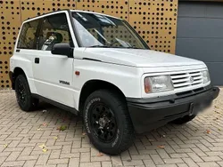 Weiß Gebraucht 1992 Suzuki Vitara SUV | 6.800 €
