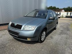 Grau Gebraucht 2003 Skoda Fabia Kleinwagen | 999 € (Fairer Preis)