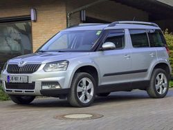 Silber Gebraucht 2015 Skoda Yeti Active SUV | 9.950 € (Fairer Preis)