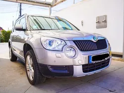 Silber Gebraucht 2012 Skoda Yeti Active SUV | 11.500 € (Fairer Preis)