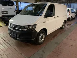Weiss, metallic Gebraucht 2015 VW T5 Van | 12.485 € (Guter Preis)