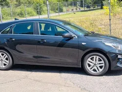 Schwarz Gebraucht 2021 Kia Ceed Comfort Limousine | 14.800 € (Fairer Preis)