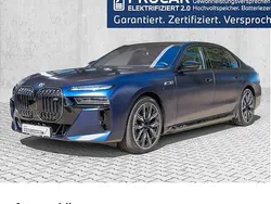 Blau Gebraucht 2024 BMW M760e M Sport Limousine | 129.990 € (Superpreis)