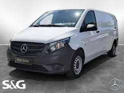 Arktikweiß Gebraucht 2023 Mercedes Vito Van / Kleinbus | 30.629 € (Fairer Preis)