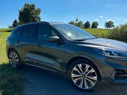 Grau Gebraucht 2022 Ford Kuga ST-Line X SUV | 25.799 € (Fairer Preis)