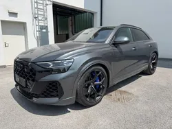 Daytongrau metallic Neu 2025 Audi RS Q8 Performance SUV | 139.825 €