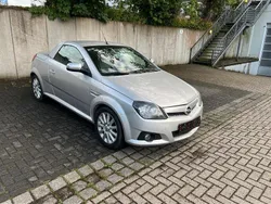 Silber Gebraucht 2005 Opel Tigra Cabrio | 1.650 € (Fairer Preis)