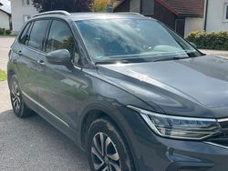 Grau Gebraucht 2022 VW Tiguan SUV | 26.900 € (Superpreis)
