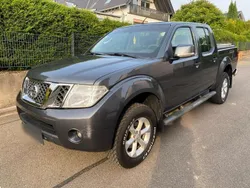 Grau Gebraucht 2012 Nissan Navara Abholung | 12.500 € (Fairer Preis)