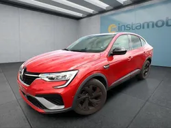 Rot Gebraucht 2022 Renault Arkana SUV | 22.699 € (Fairer Preis)