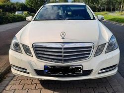 Gebraucht 2011 Mercedes E200 Limousine | 4.950 € (Superpreis)