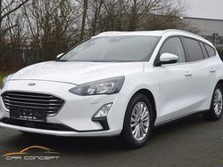 Weiß Gebraucht 2021 Ford Focus Titanium Limousine | 14.950 € (Guter Preis)