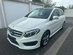 Weiß Gebraucht 2015 Mercedes B220 AMG Van / Kleinbus | 15.500 €