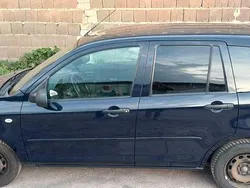 Blau Gebraucht 2005 Mazda 2 Limousine | 900 € (Guter Preis)