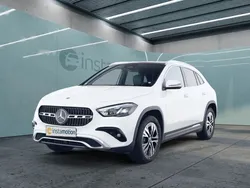 Weiß Gebraucht 2024 Mercedes GLA250 Progressive SUV | 44.650 € (Etwas zu teuer)