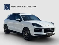 Carreraweiss Gebraucht 2023 Porsche Cayenne SUV | 106.700 €