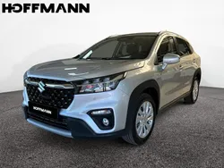 Silky silver metallic Neu 2025 Suzuki SX4 S-Cross Comfort SUV | 31.529 € (Etwas zu teuer)