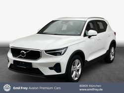 Weiß Gebraucht 2024 Volvo XC40 Core SUV | 32.489 € (Guter Preis)
