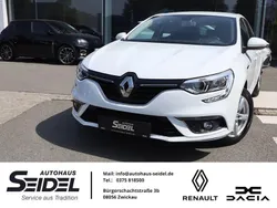 Weiß Gebraucht 2018 Renault Mégane IV Business Limousine | 11.987 € (Fairer Preis)