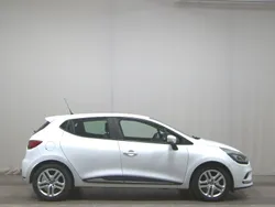Weiss Gebraucht 2019 Renault Clio IV Expression Limousine | 8.280 € (Guter Preis)