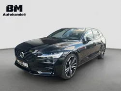 Onyx black / metallic Gebraucht 2020 Volvo V60 R-Design Kombi | 30.900 € (Guter Preis)
