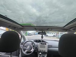 Silber Gebraucht 2009 Toyota Verso Van / Kleinbus | 2.700 €