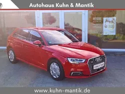 Rot Gebraucht 2017 Audi A3 Sportback e-tron Limousine | 18.400 € (Etwas zu teuer)