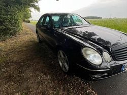 Schwarz Gebraucht 2007 Mercedes E320 Limousine | 5.000 € (Fairer Preis)