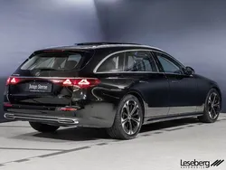 Obsidianschwarz Gebraucht 2024 Mercedes E220 Avantgarde Kombi | 44.460 € (Superpreis)