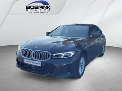Grau Gebraucht 2024 BMW 320 M Sport Limousine | 40.900 € (Guter Preis)