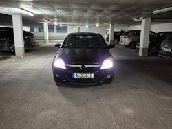 Schwarz Gebraucht 2006 Opel Astra GTC Coupé | 1.800 € (Fairer Preis)