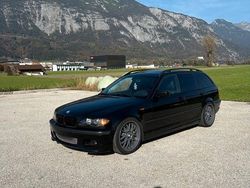 Schwarz Gebraucht 2004 BMW 330 Performance Kombi | 4.400 € (Fairer Preis)