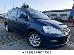 Gebraucht 2004 Toyota Avensis Verso Executive Van / Kleinbus | 4.000 €
