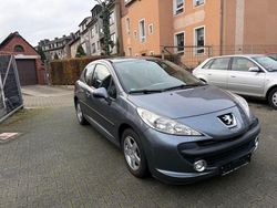 Grau Gebraucht 2009 Peugeot 207 Urban Move | 2.999 € (Fairer Preis)