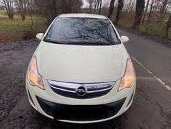 Beige Gebraucht 2012 Opel Corsa Kleinwagen | 2.150 € (Guter Preis)