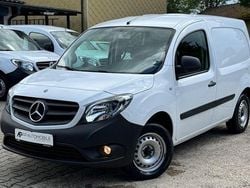 Weiß Gebraucht 2020 Mercedes Citan 109 Van / Kleinbus | 13.050 € (Fairer Preis)