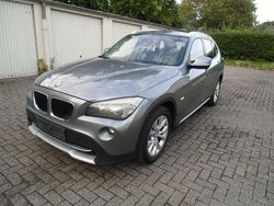 Grau Gebraucht 2011 BMW X1 SUV | 5.490 € (Fairer Preis)