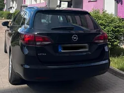 Schwarz Gebraucht 2022 Opel Astra Kombi | 14.000 € (Fairer Preis)
